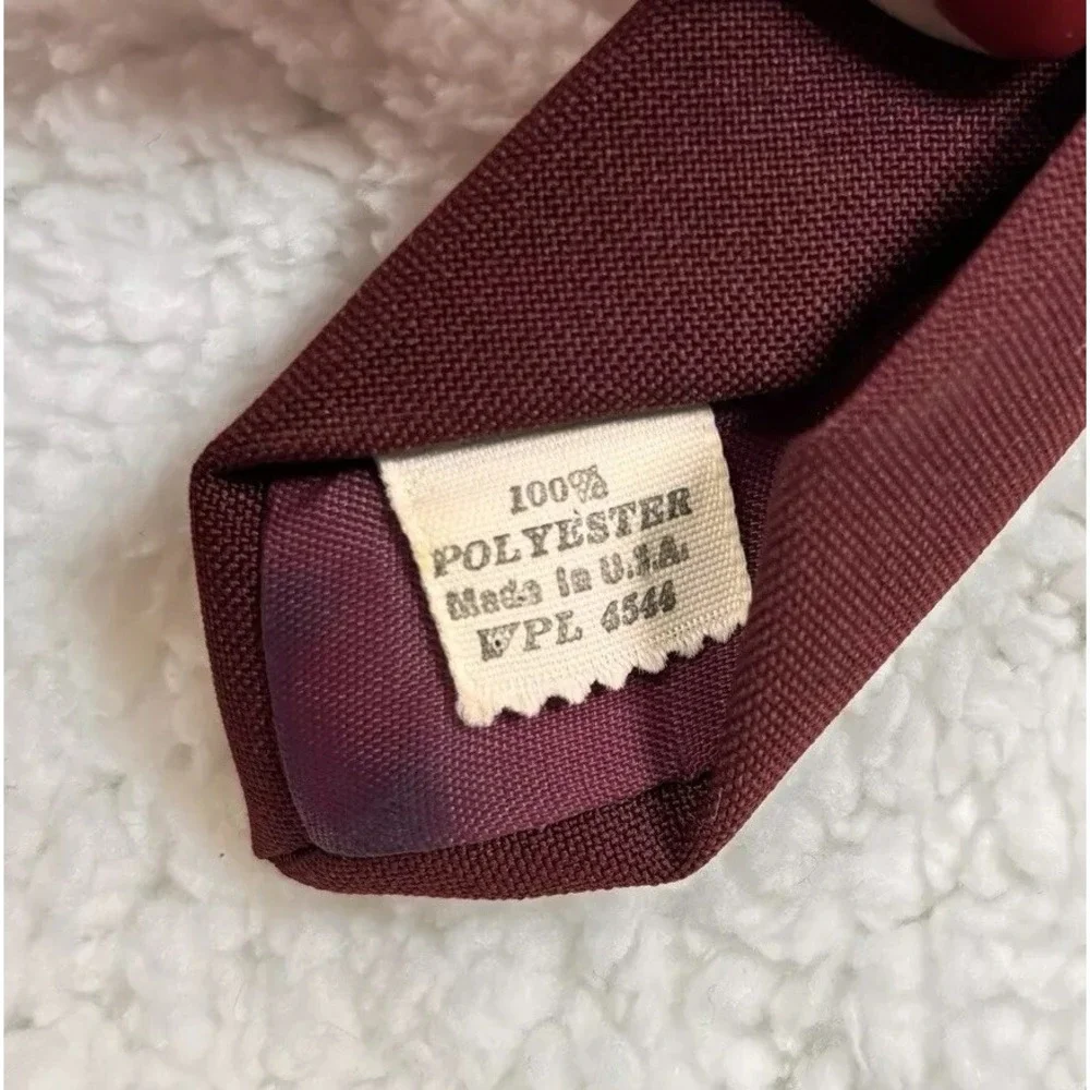 Vtg Mirrored Signature Necktie Burgundy Hand‎ Painted Script Poly 40s 50s 57x3